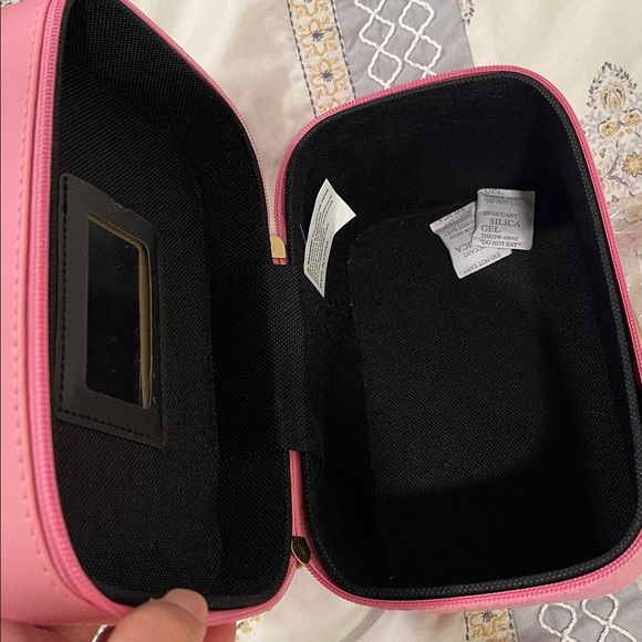 Pink Embossed Women's jewelry/cosmetic bag 8x5x5 inches LWH - Picture 4 of 4